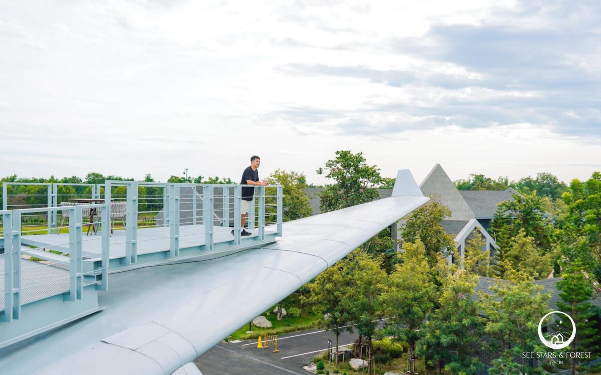 See Stars & Forest Resort Amphoe Sawang Daen Din Экстерьер фото