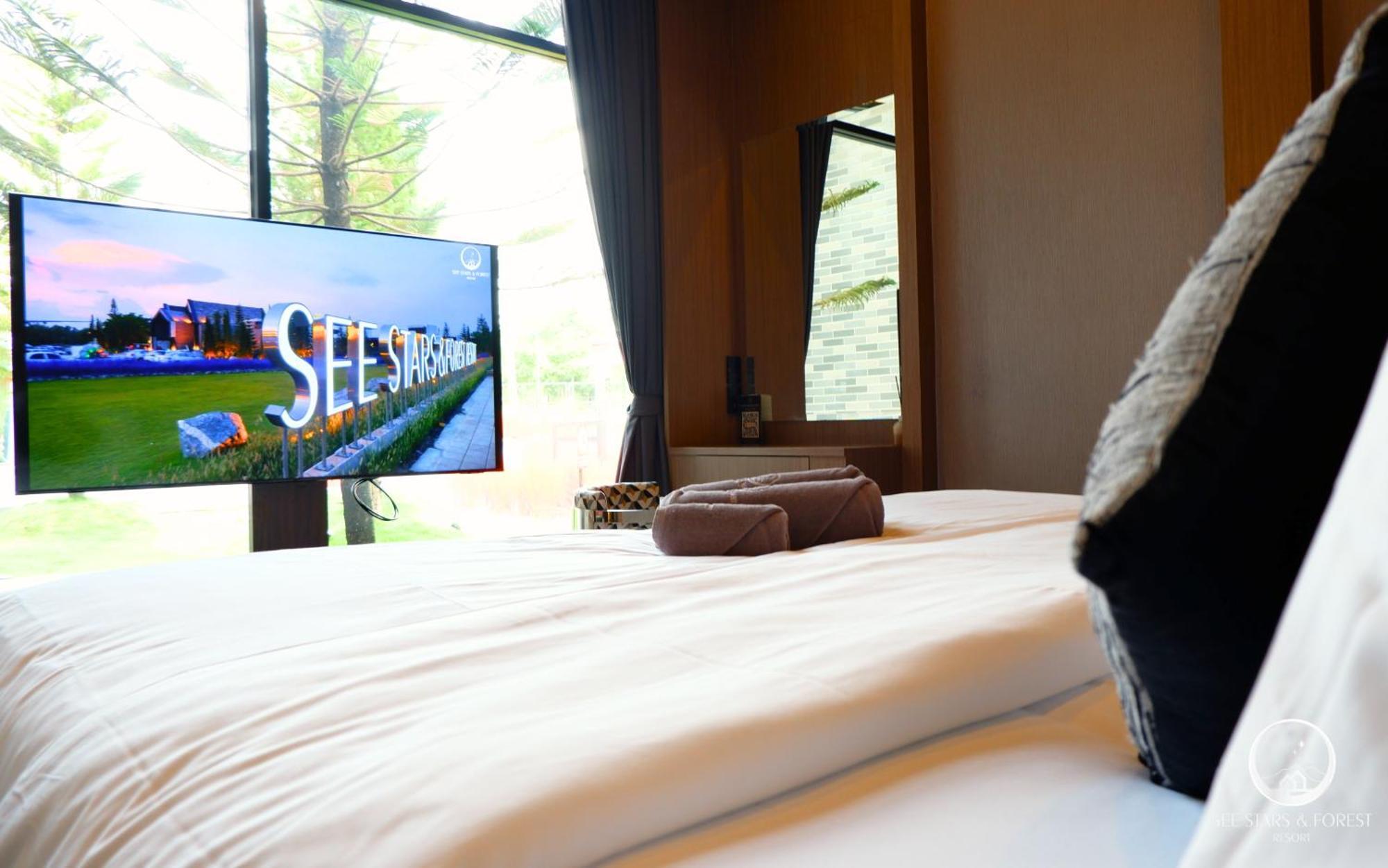 See Stars & Forest Resort Amphoe Sawang Daen Din Экстерьер фото
