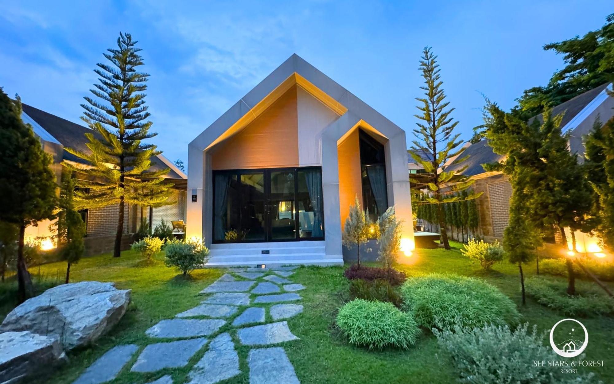See Stars & Forest Resort Amphoe Sawang Daen Din Экстерьер фото