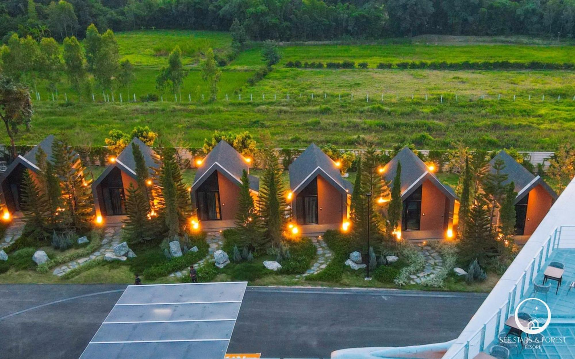 See Stars & Forest Resort Amphoe Sawang Daen Din Экстерьер фото